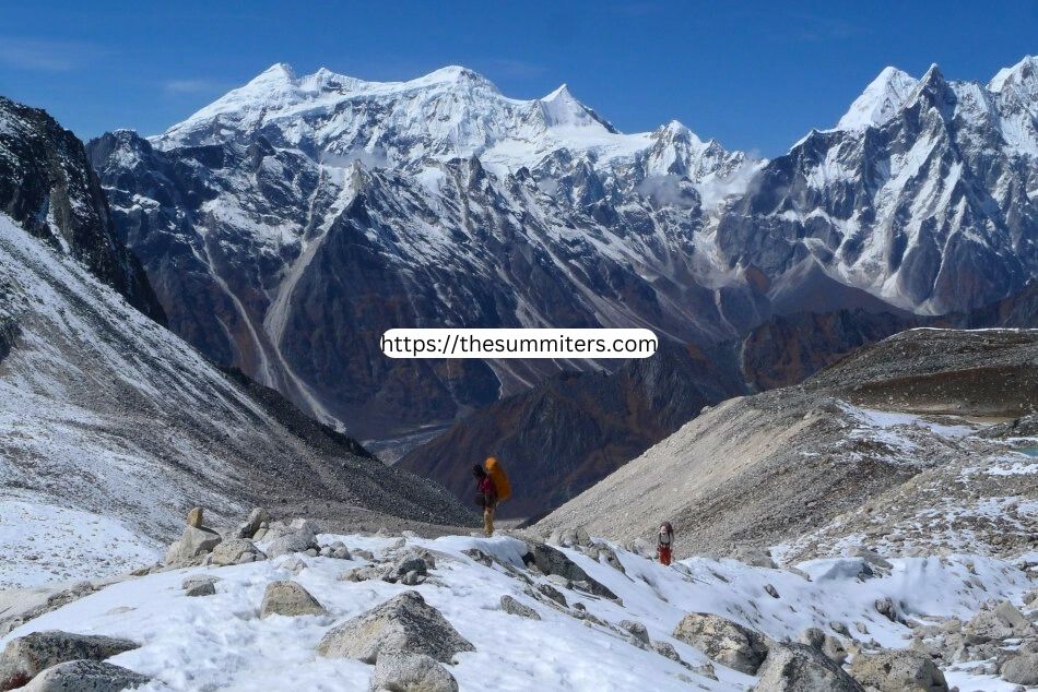 Manaslu Circuit Trek