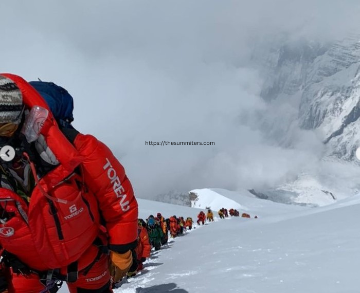 A line of climbers heads toward the summit of Annapurna in 2021. Photo: Pasang Lamu Sherpa Akita

